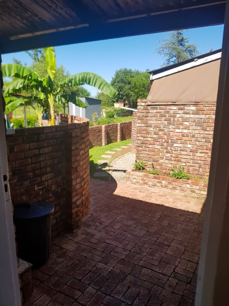  Bedroom Property for Sale in Wilkoppies North West